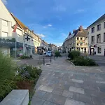Centre *