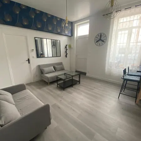 Διαμέρισμα Centre *