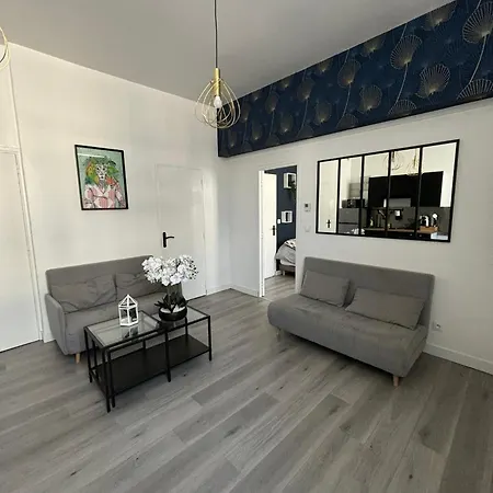 Centre Διαμέρισμα *